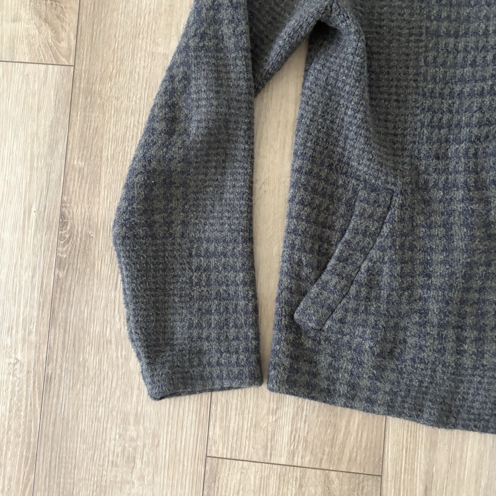 Abercrombie & Fitch Men's Medium Cardigan Soft A & F Sweater Plaid Button Up - Picture 2 of 7